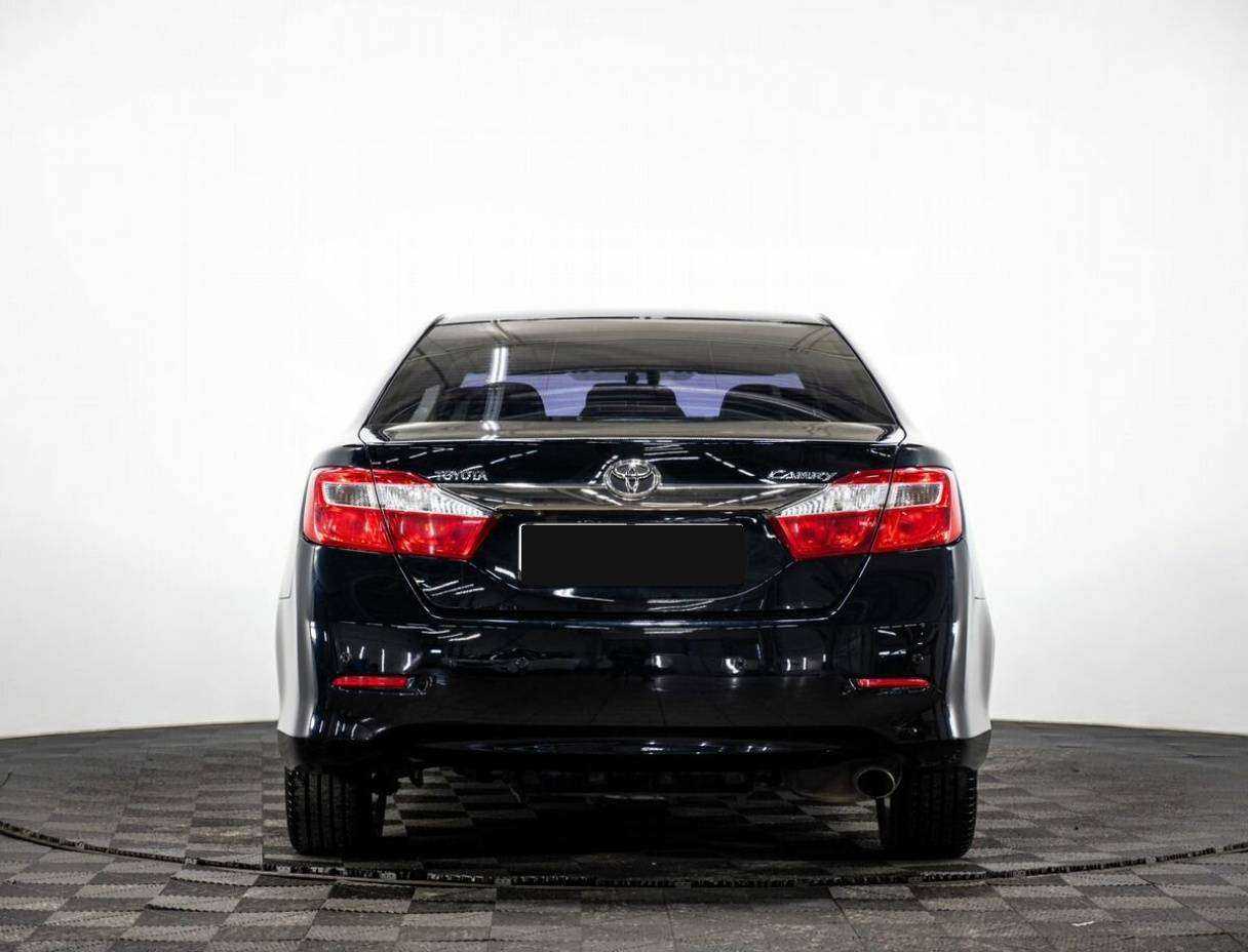 Toyota Camry 2014 года с пробегом. Фото: #4