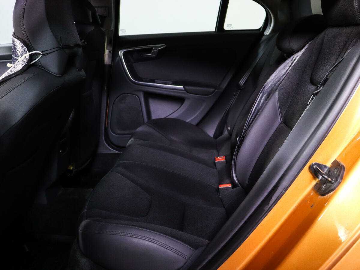 Volvo S60 2012 года с пробегом. Фото: #7