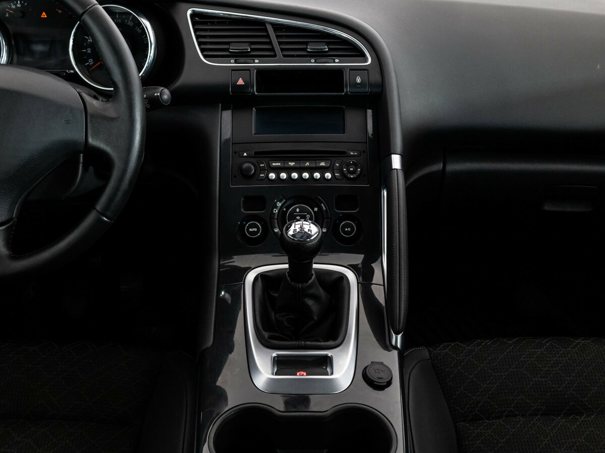 Peugeot 3008 2014 года с пробегом. Фото: #8
