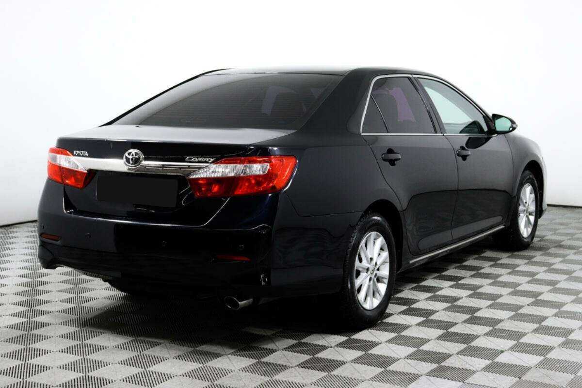 Toyota Camry 2012 года с пробегом. Фото: #4