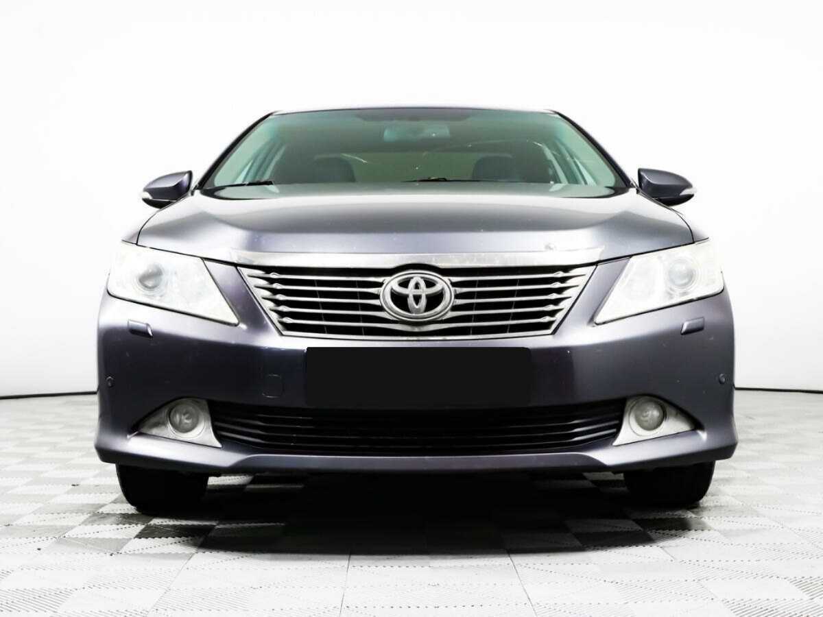 Toyota Camry 2012 года с пробегом. Фото: #1