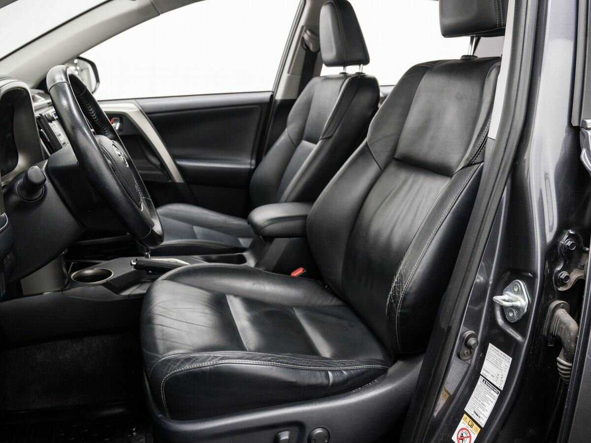 Toyota RAV4 2013 года с пробегом. Фото: #13