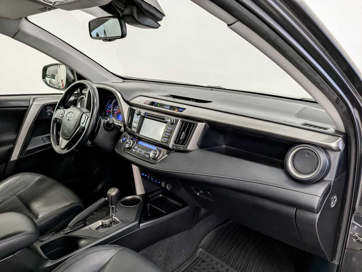 Toyota RAV4 2014 года с пробегом. Фото: #10