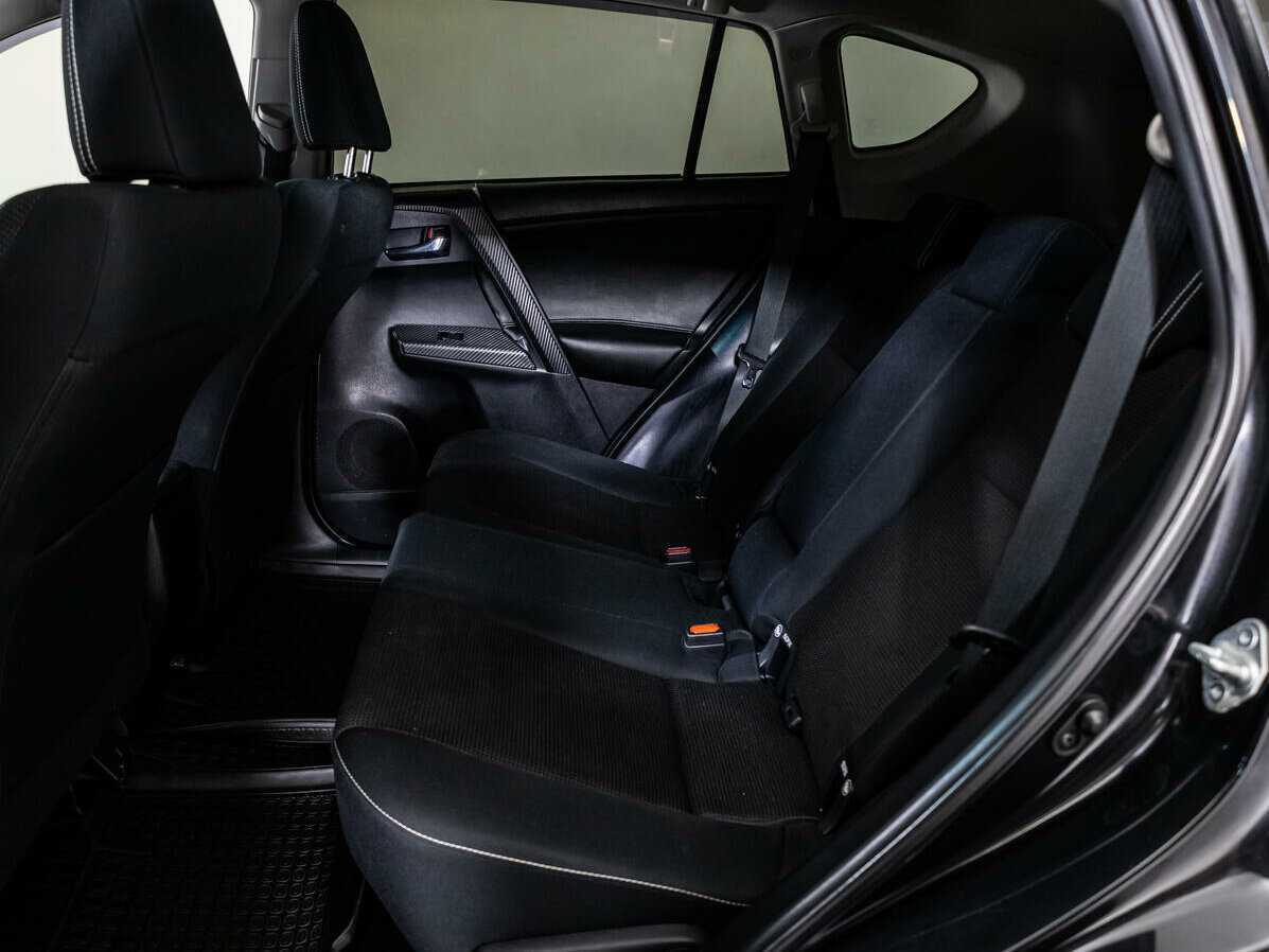 Toyota RAV4 2013 года с пробегом. Фото: #9