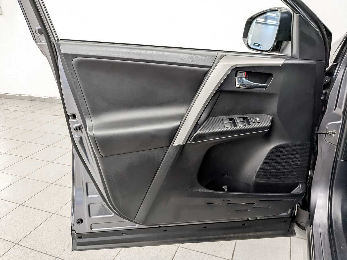 Toyota RAV4 2014 года с пробегом. Фото: #16