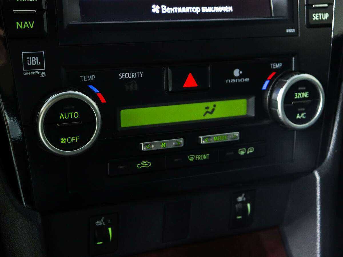 Toyota Camry 2012 года с пробегом. Фото: #15