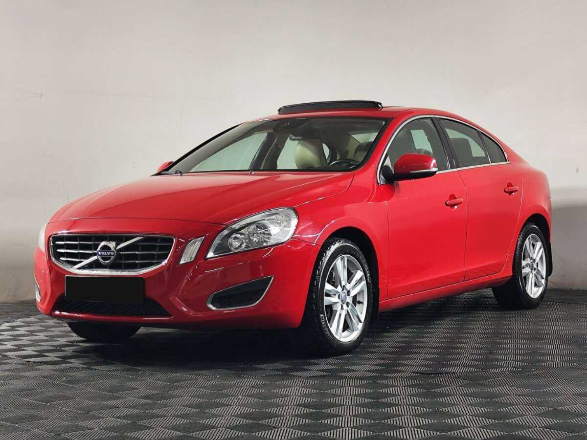 Volvo S60 2012 года с пробегом. Фото: #0