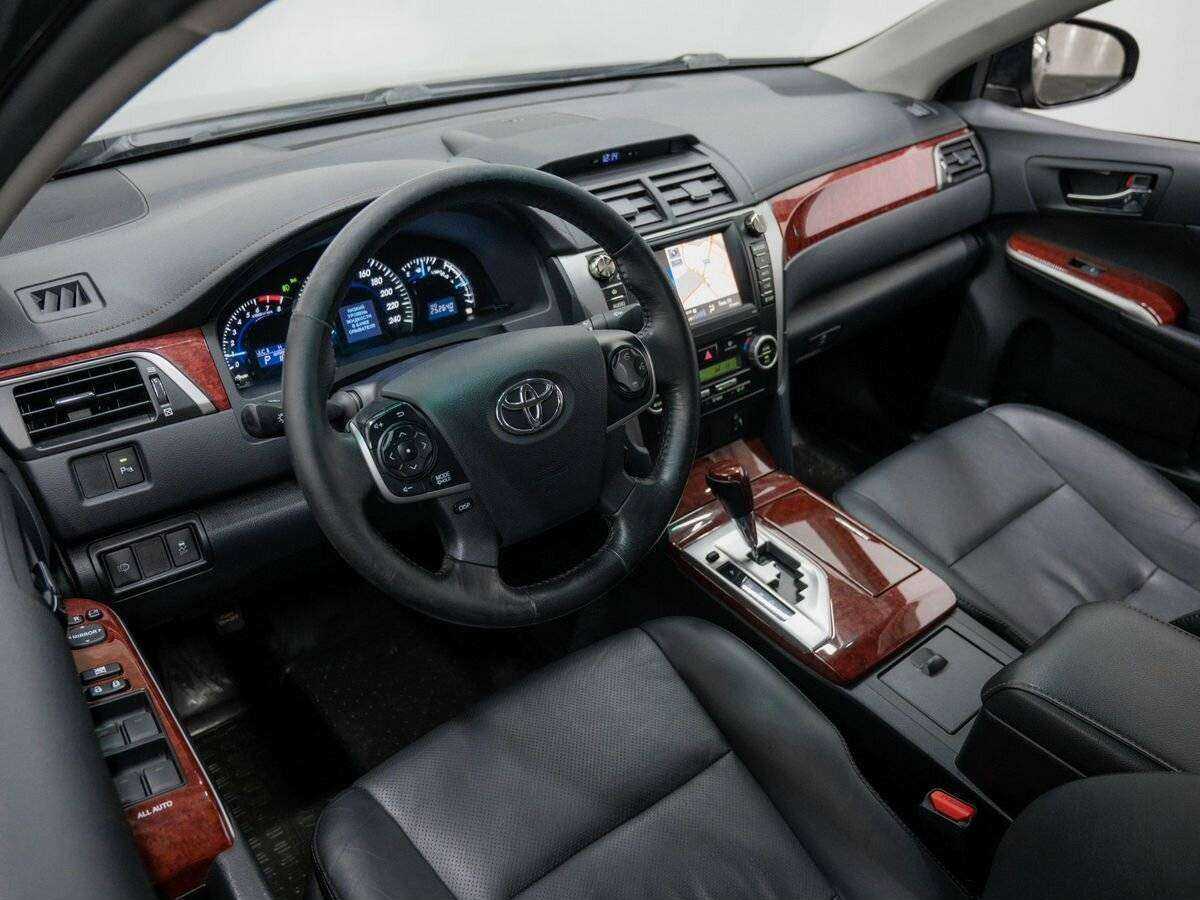 Toyota Camry 2014 года с пробегом. Фото: #13