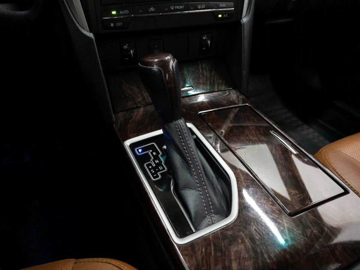 Toyota Camry 2017 года с пробегом. Фото: #23