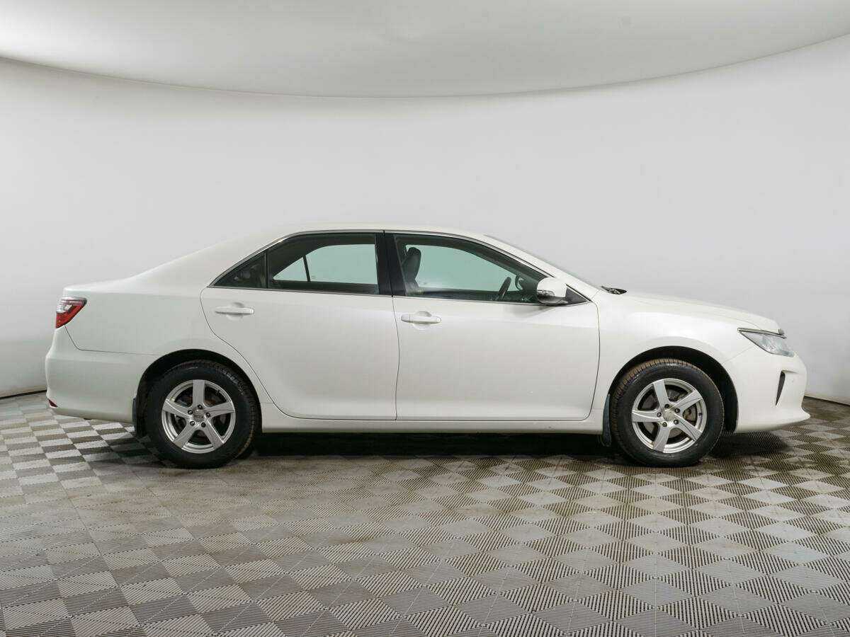 Toyota Camry 2016 года с пробегом. Фото: #3