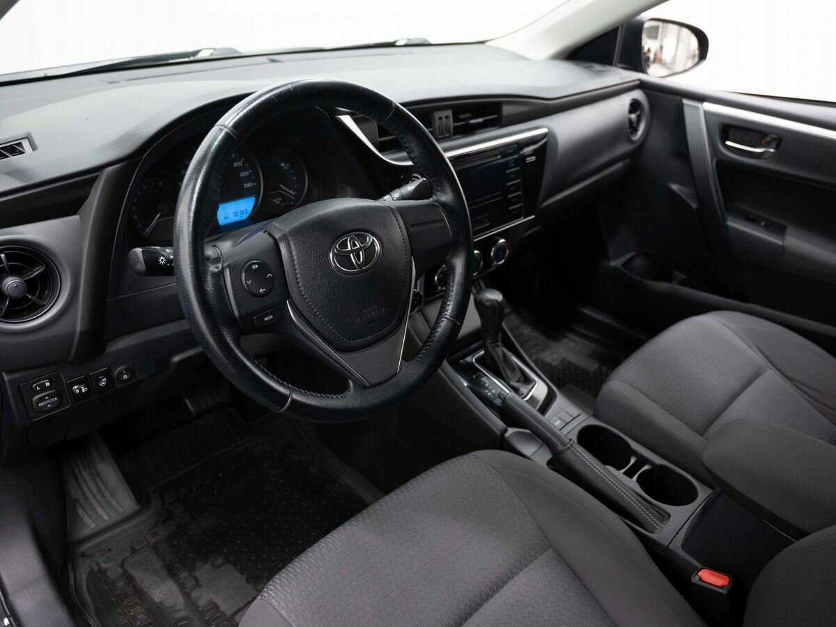 Toyota Corolla 2017 года с пробегом. Фото: #6