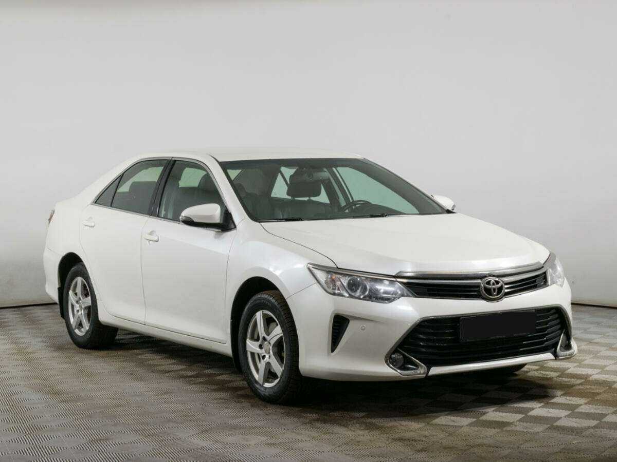 Toyota Camry 2016 года с пробегом. Фото: #2