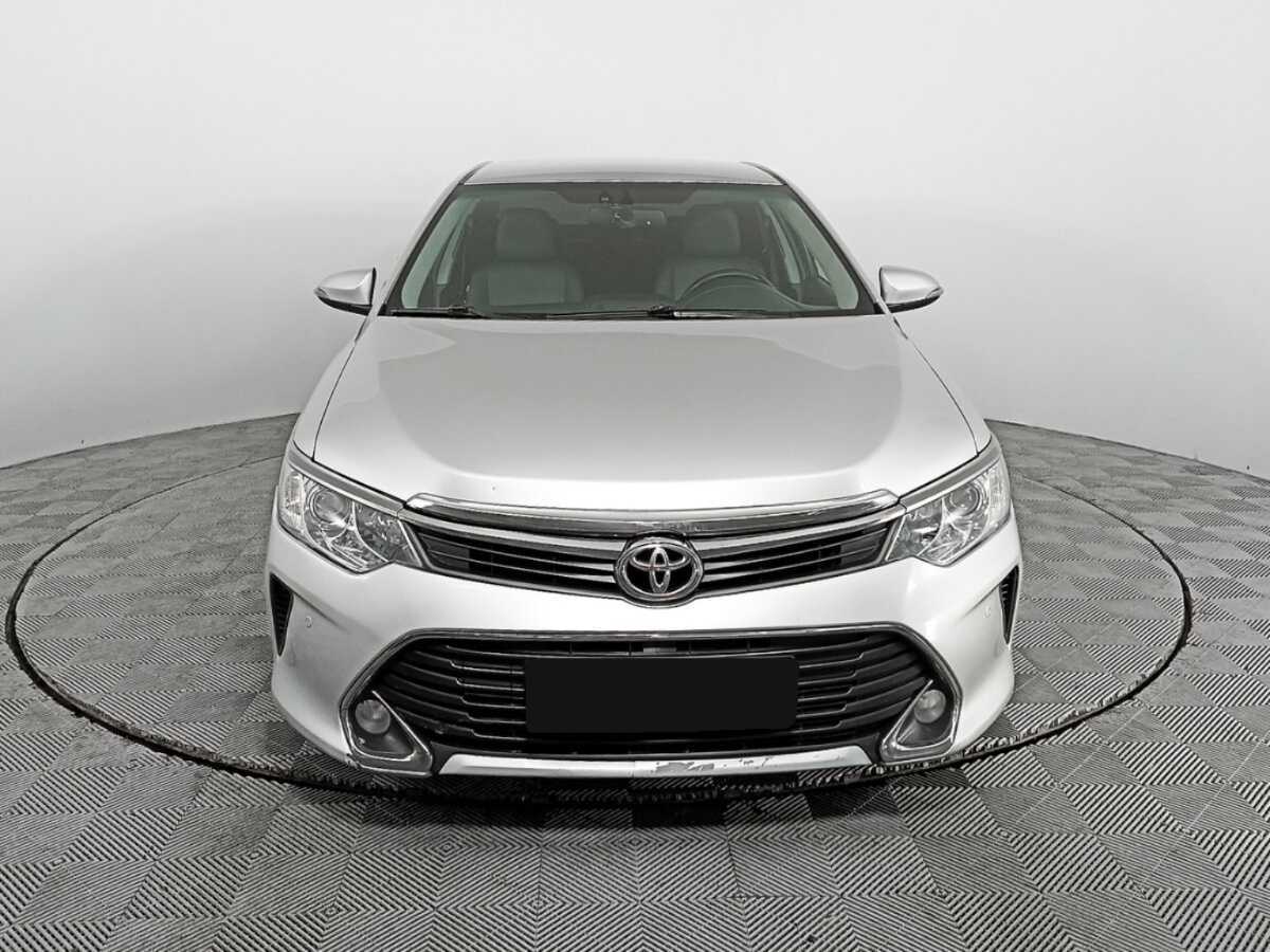 Toyota Camry 2015 года с пробегом. Фото: #1