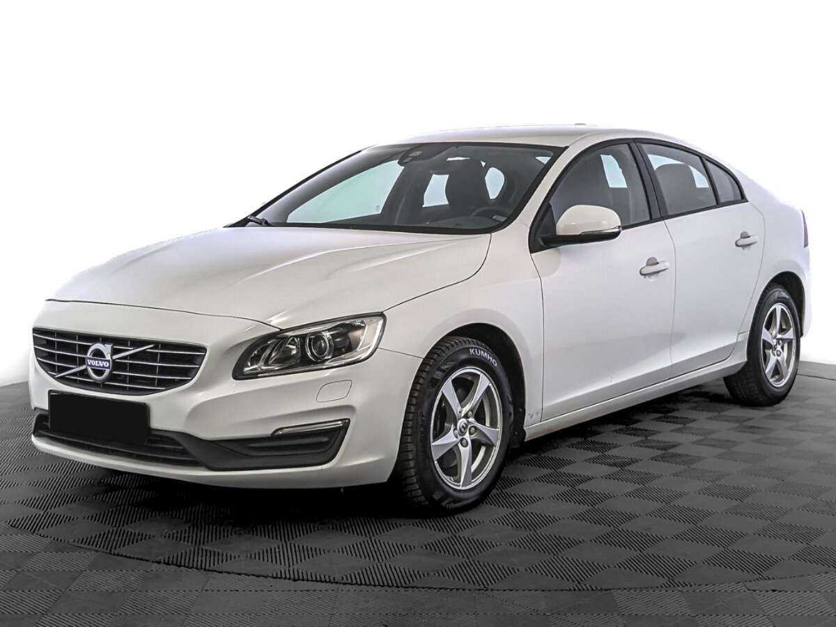 Volvo S60 2015 года с пробегом. Посмотреть фото