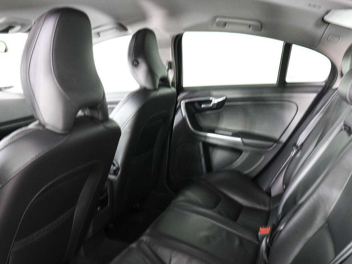 Volvo S60 2012 года с пробегом. Фото: #11