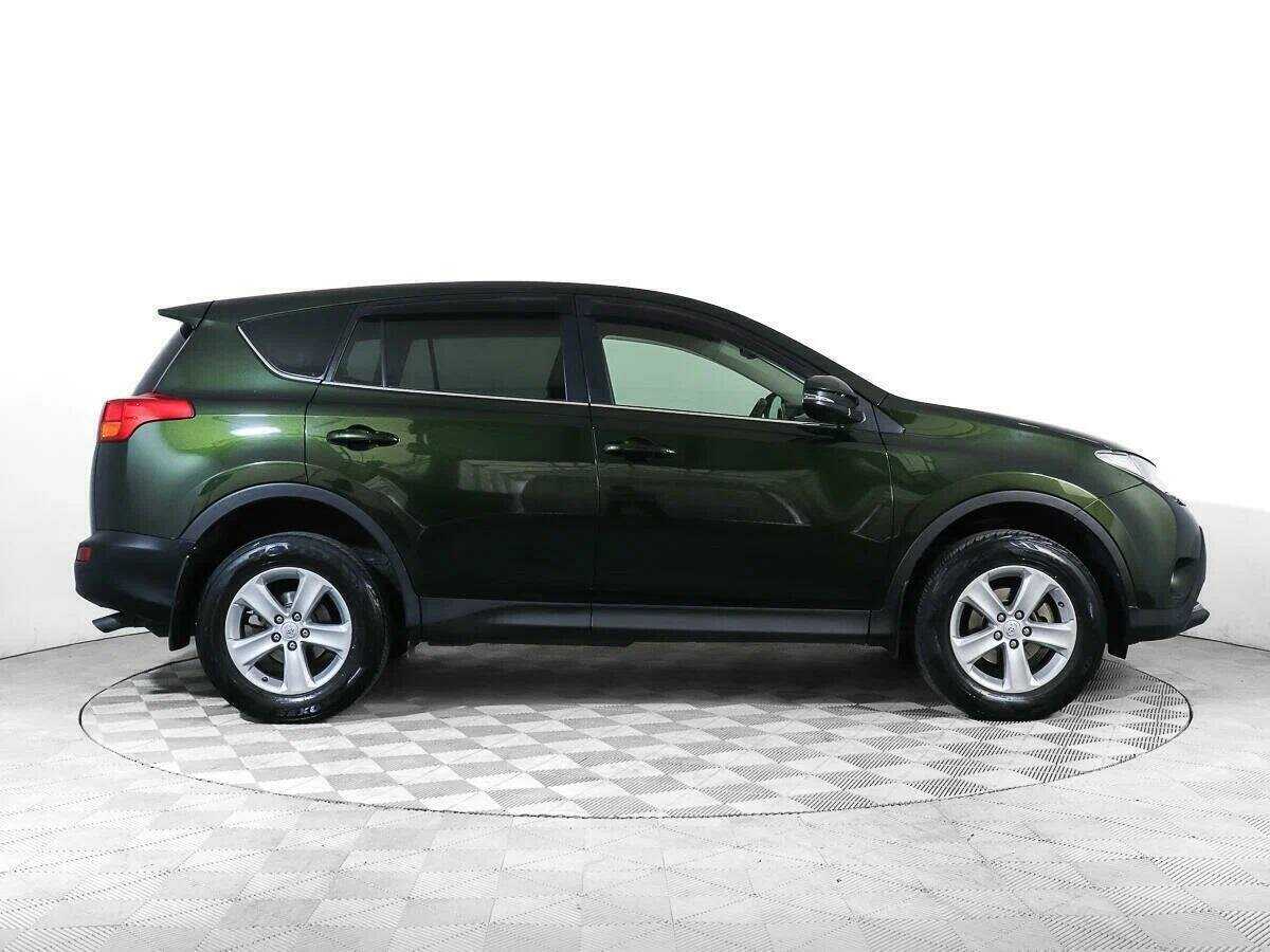 Toyota RAV4 2012 года с пробегом. Фото: #3