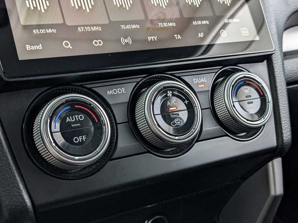 Subaru Forester 2015 года с пробегом. Фото: #15