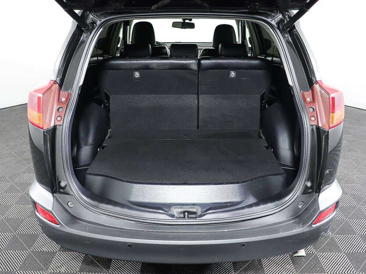 Toyota RAV4 2014 года с пробегом. Фото: #8