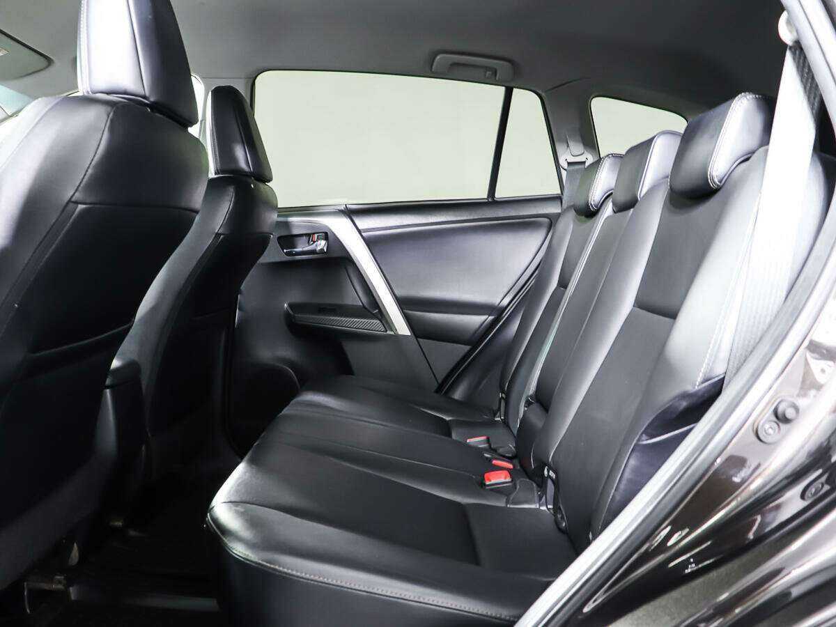 Toyota RAV4 2014 года с пробегом. Фото: #10