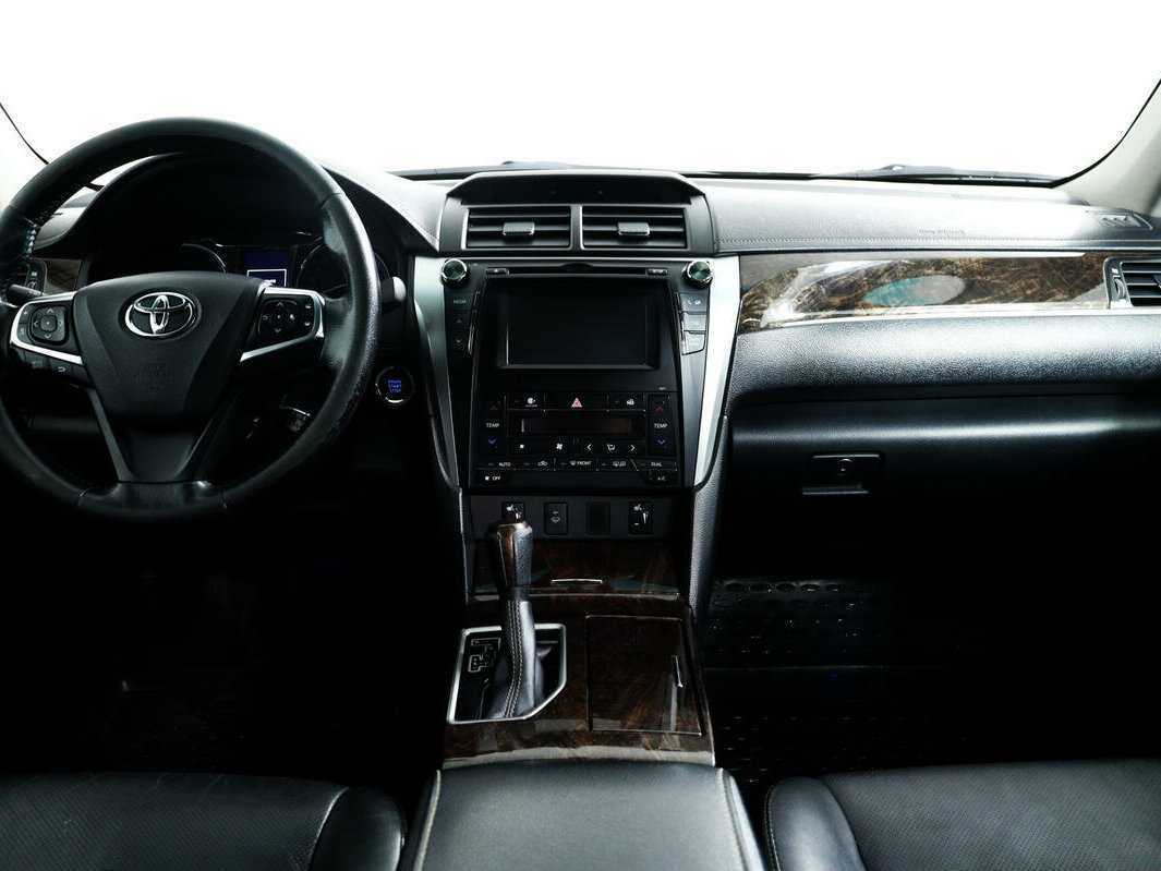 Toyota Camry 2016 года с пробегом. Фото: #10