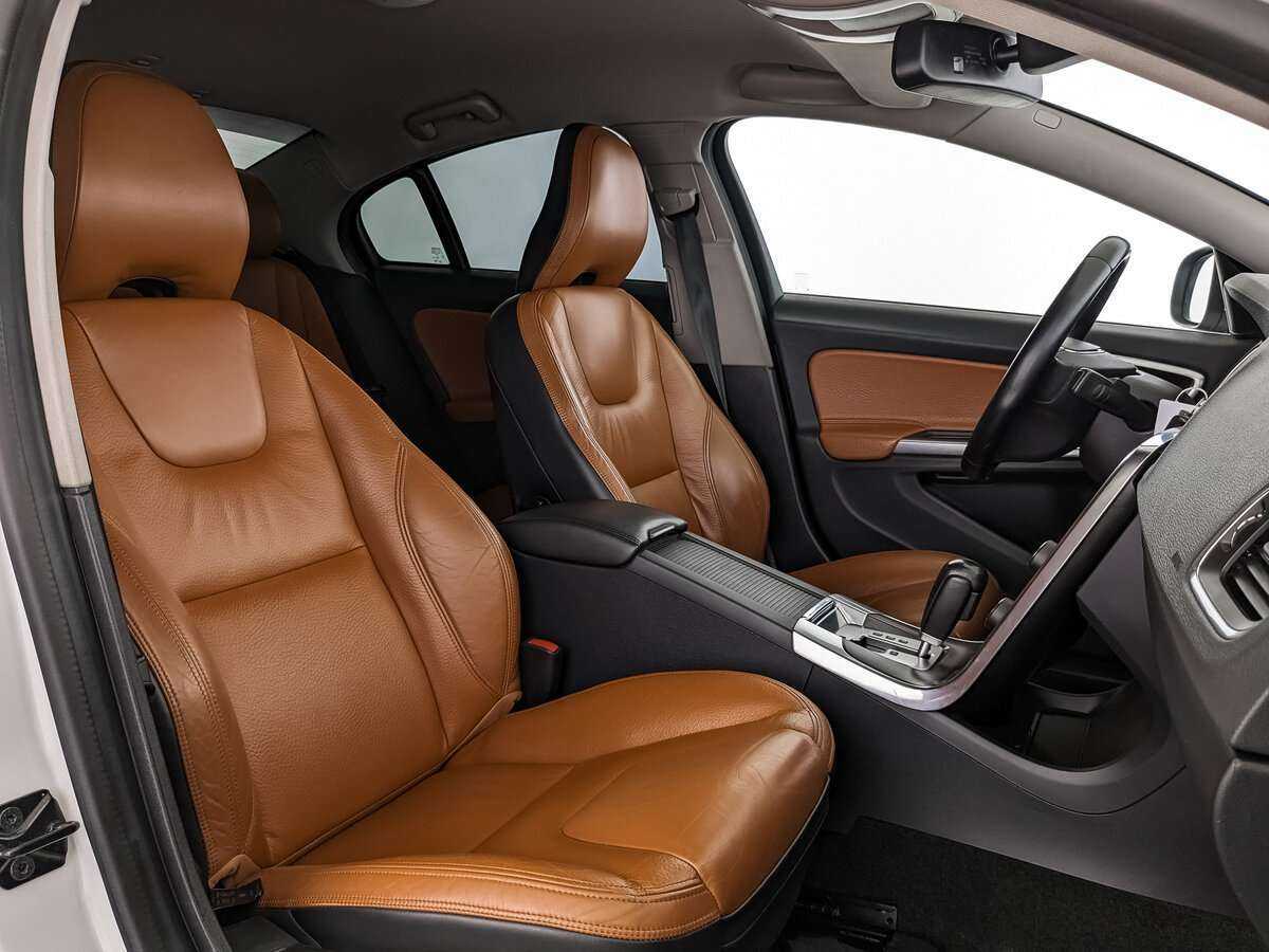 Volvo S60 2012 года с пробегом. Фото: #21