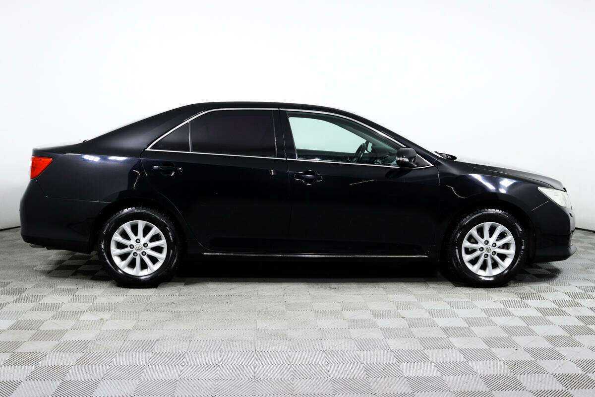 Toyota Camry 2012 года с пробегом. Фото: #3