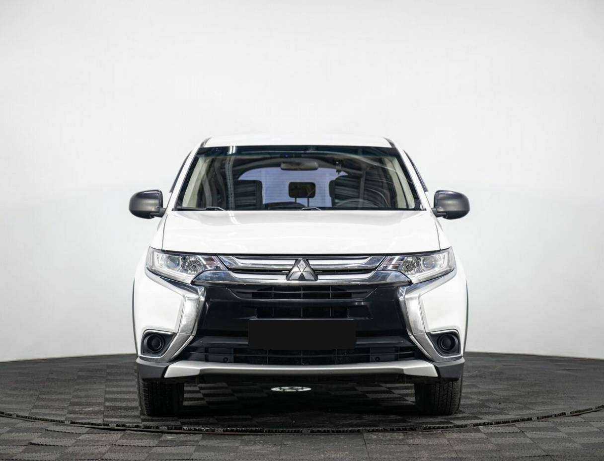 Mitsubishi Outlander 2018 года с пробегом. Фото: #1