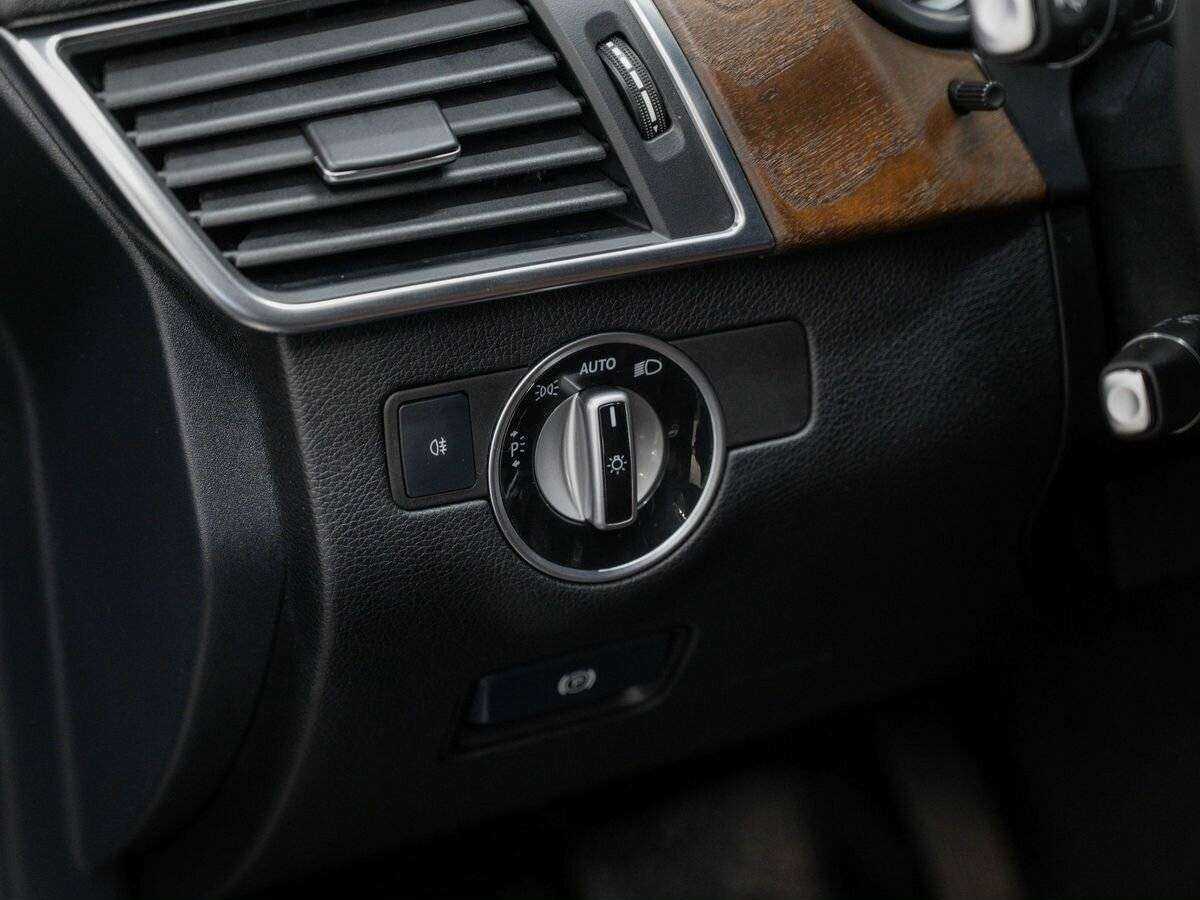 Mercedes-Benz M-Класс 2013 года с пробегом. Фото: #17