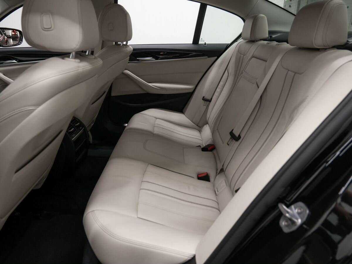 BMW 5 серии 2018 года с пробегом. Фото: #10