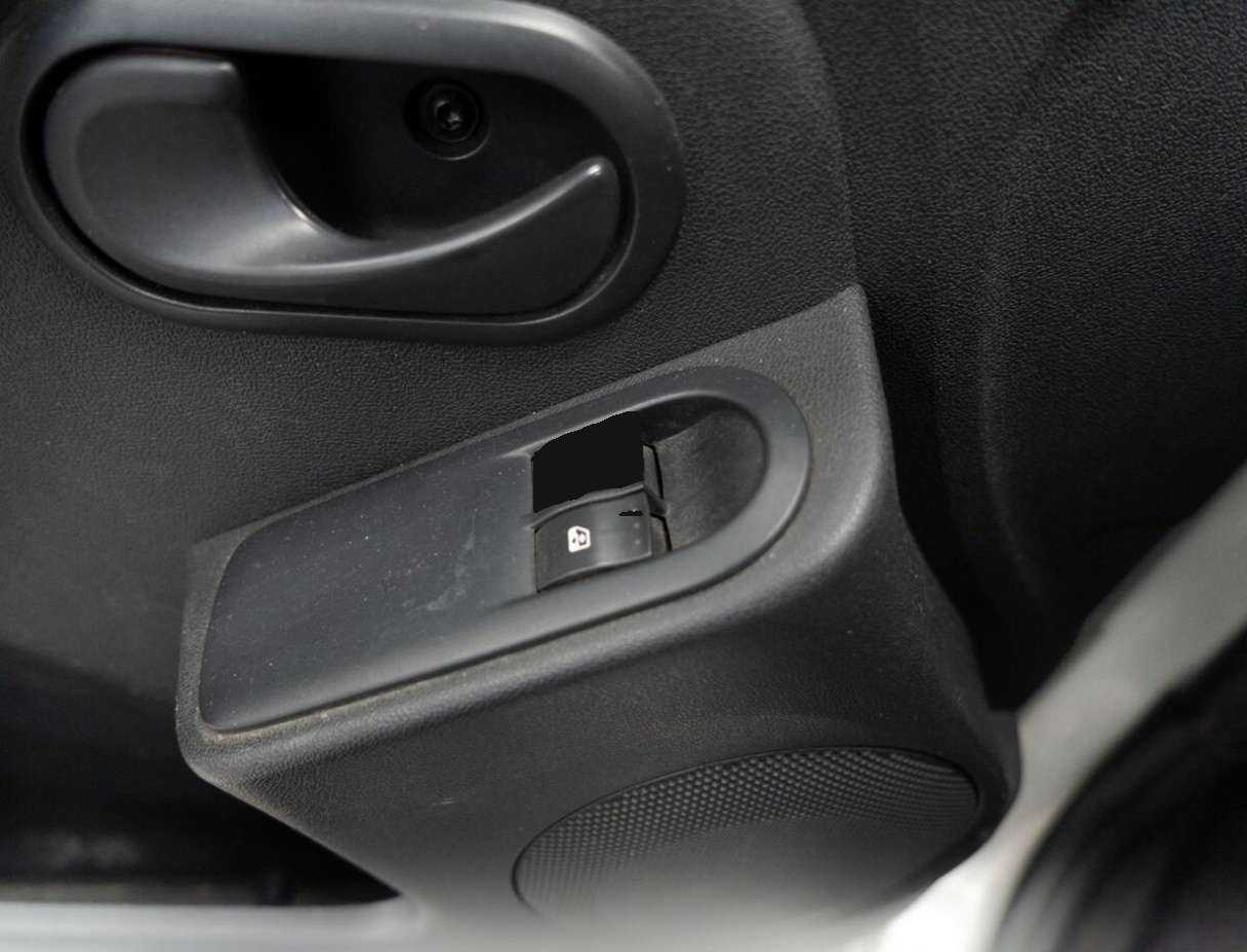 Renault Duster 2013 года с пробегом. Фото: #13