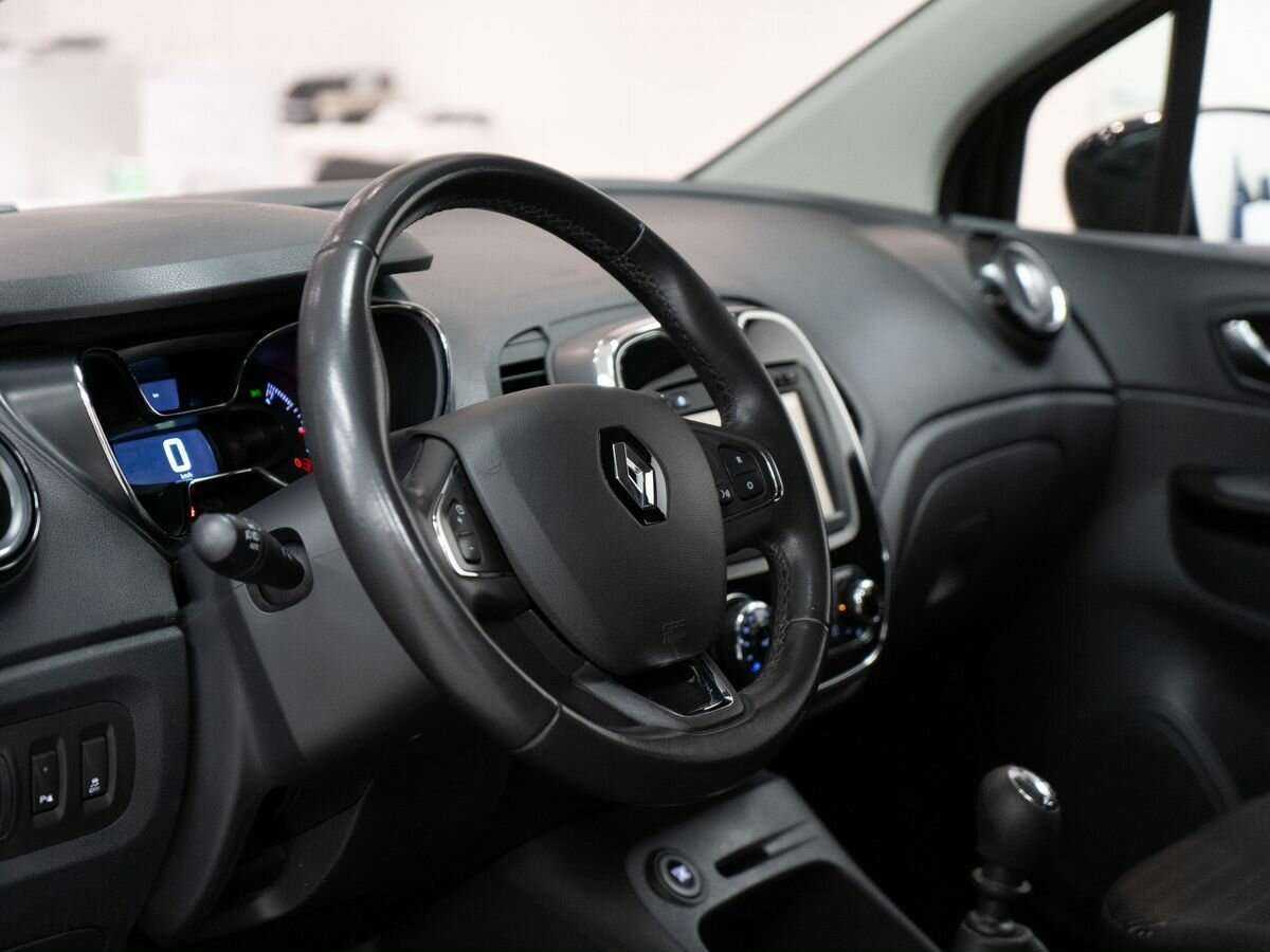 Renault Kaptur 2017 года с пробегом. Фото: #4