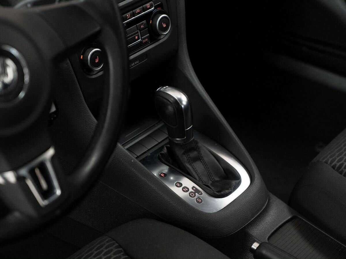 Volkswagen Golf 2012 года с пробегом. Фото: #11