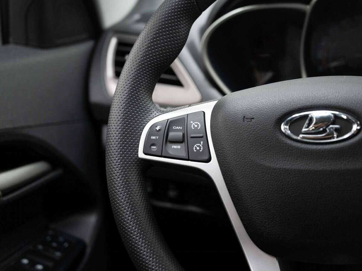 Б/У Лада (ВАЗ) Веста 2018 года. Фото: #16