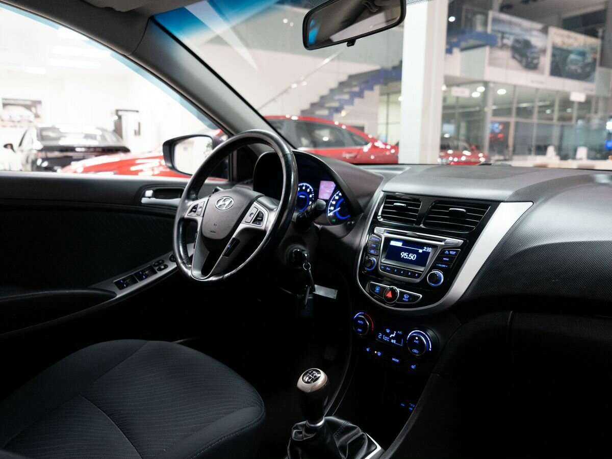 Hyundai Solaris 2015 года с пробегом. Фото: #15