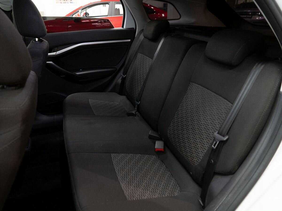 Lada (ВАЗ) Vesta 2019 года с пробегом. Фото: #6