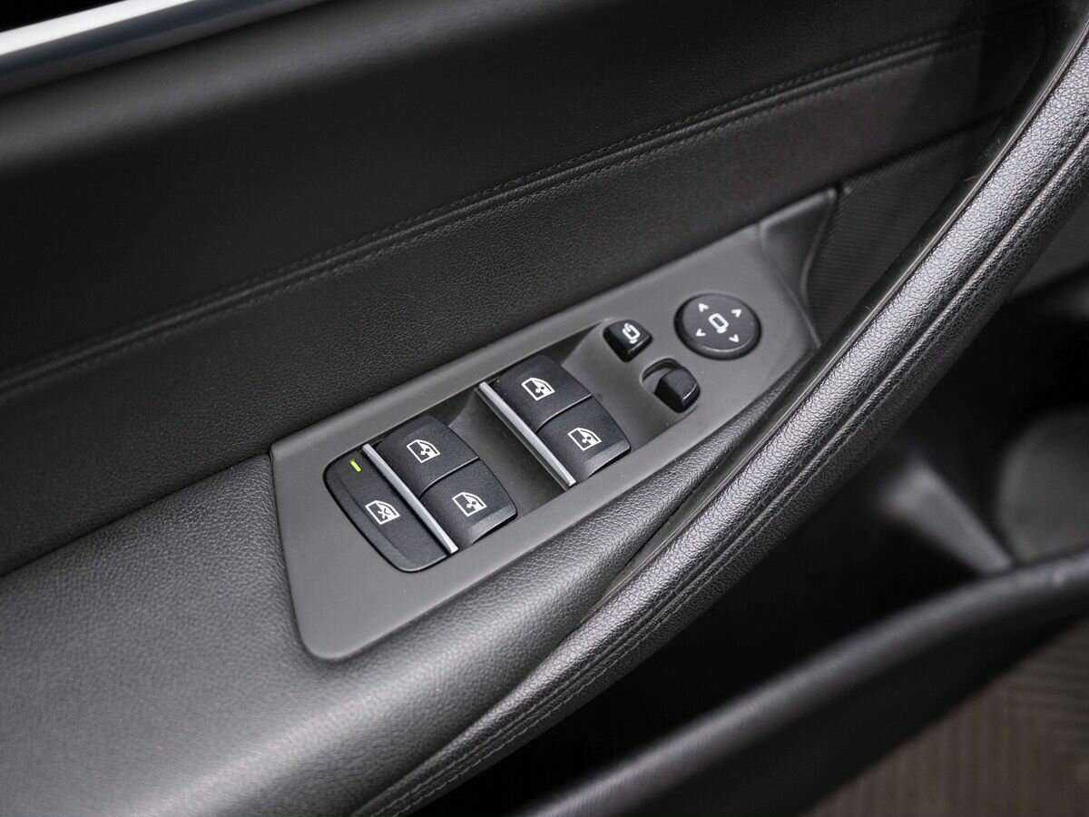 BMW 5 серии 2019 года с пробегом. Фото: #26