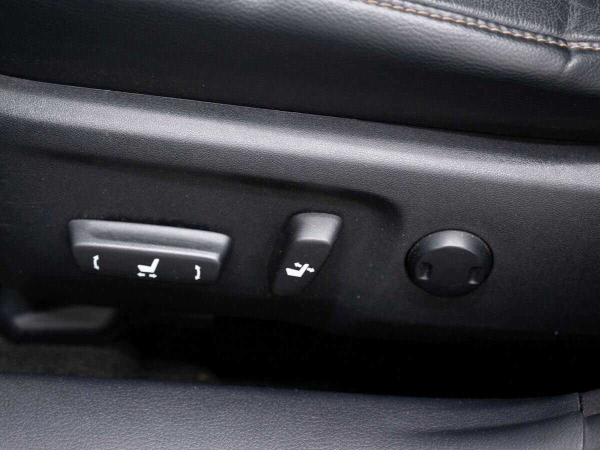 Toyota Camry 2018 года с пробегом. Фото: #18