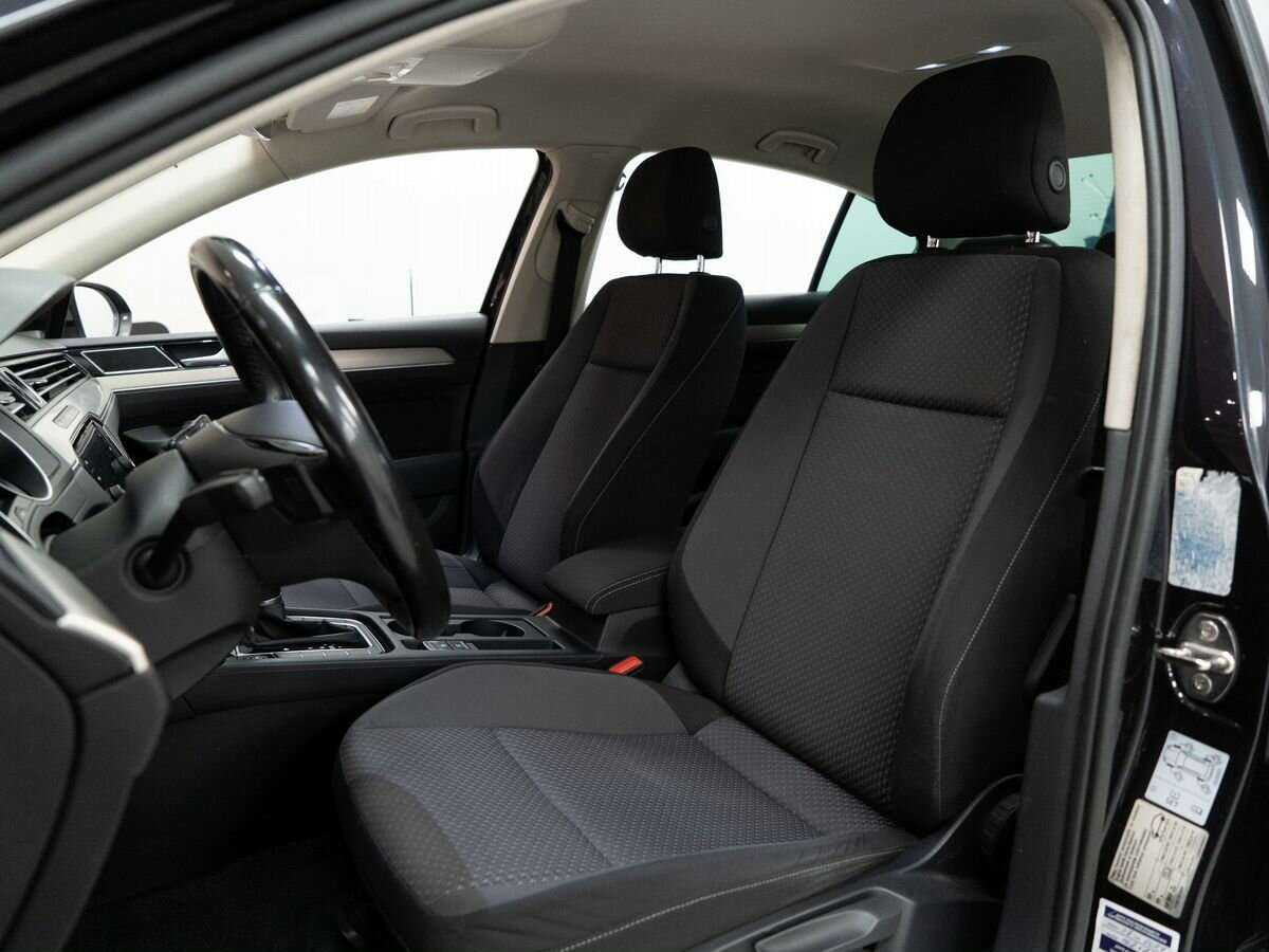Volkswagen Passat 2017 года с пробегом. Фото: #5