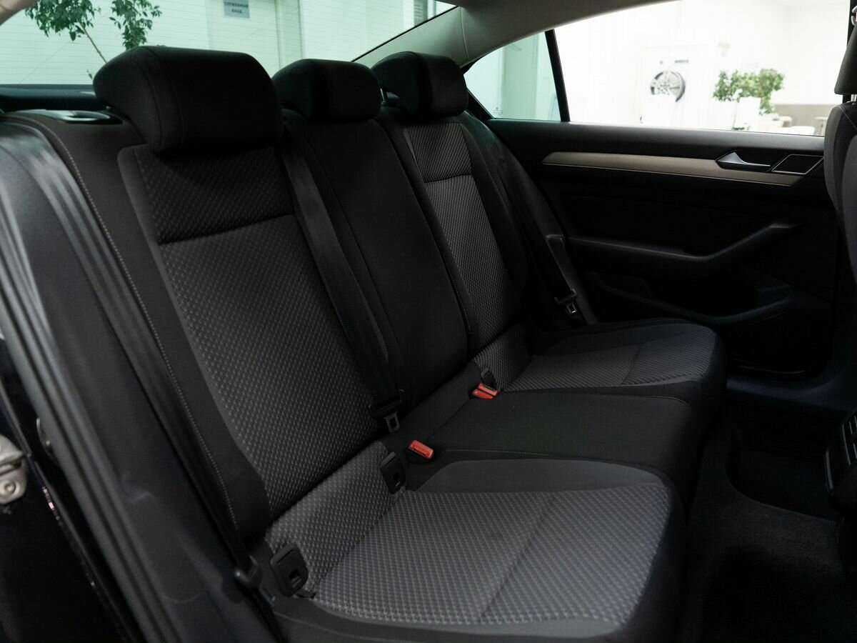Volkswagen Passat 2017 года с пробегом. Фото: #7