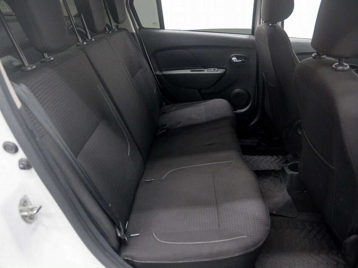 Б/У Рено Логан 2020 года. Фото: #6