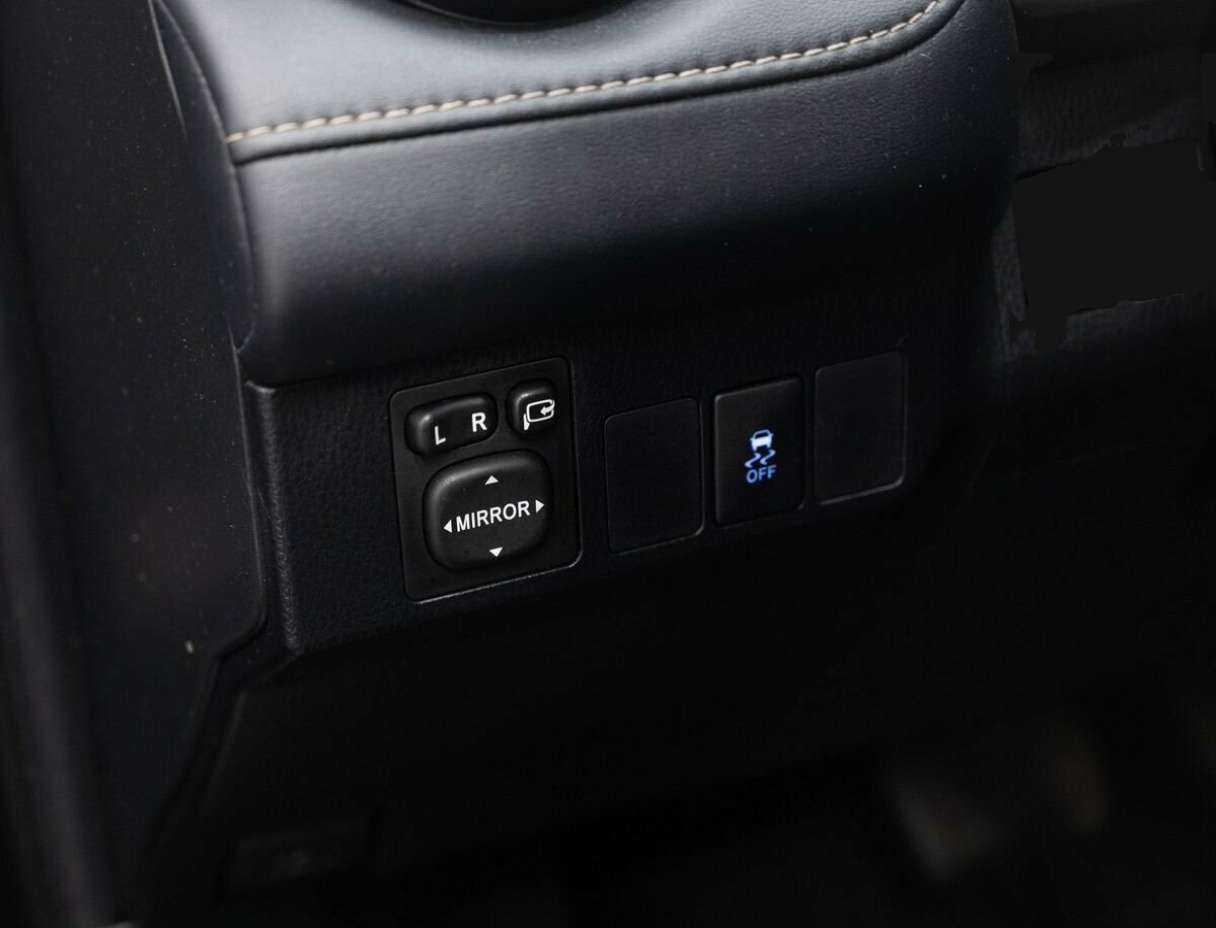 Toyota RAV4 2014 года с пробегом. Фото: #17