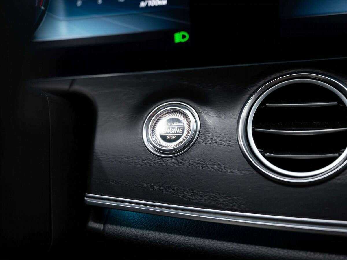 Mercedes-Benz E-Класс 2017 года с пробегом. Фото: #21