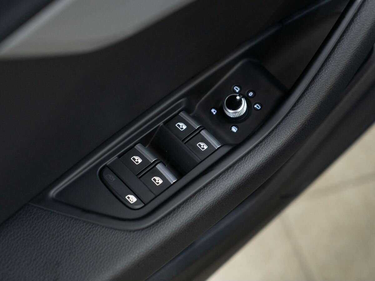 Audi A4 2020 года с пробегом. Фото: #15