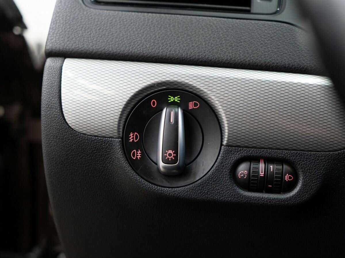 Volkswagen Jetta 2016 года с пробегом. Фото: #16