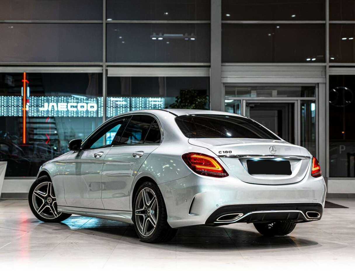 Mercedes-Benz C-Класс 2018 года с пробегом. Фото: #3
