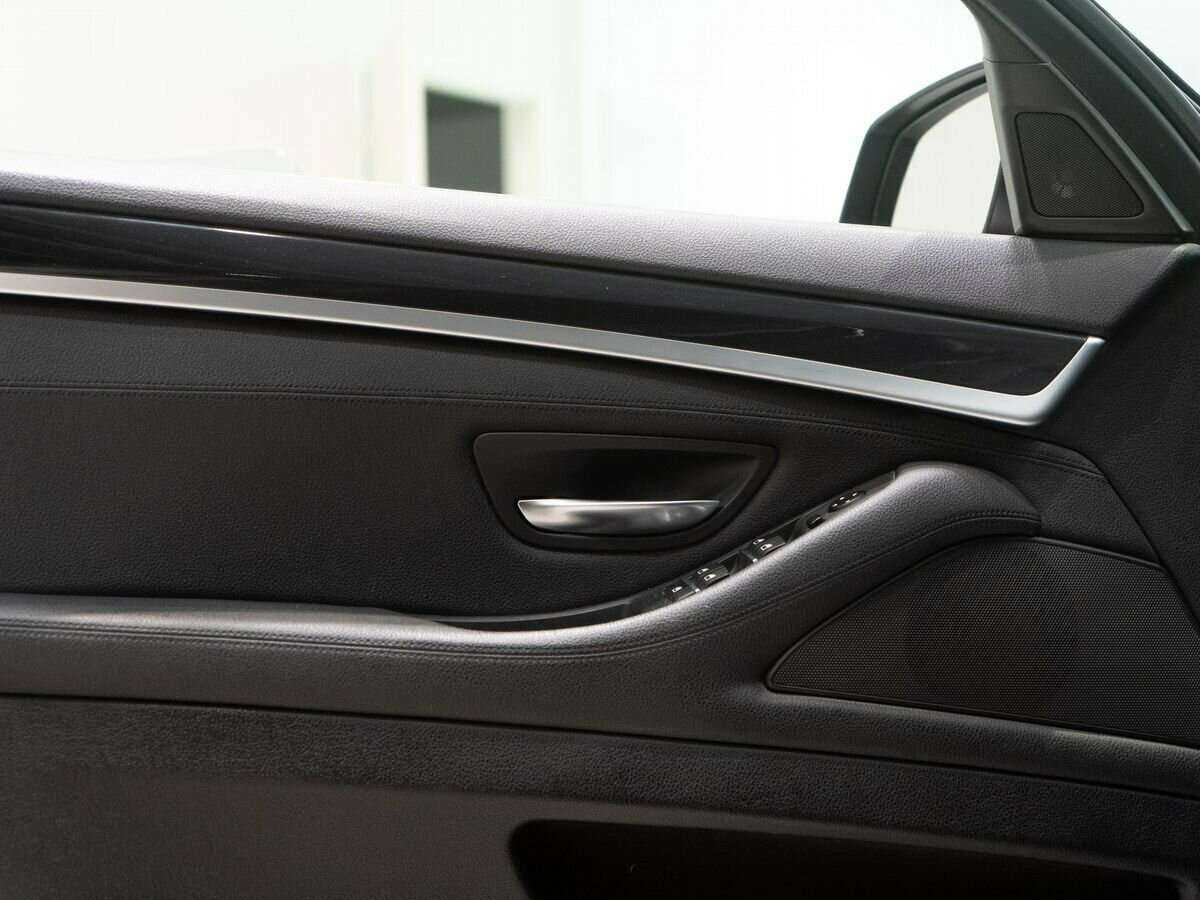 BMW 5 серии 2016 года с пробегом. Фото: #15