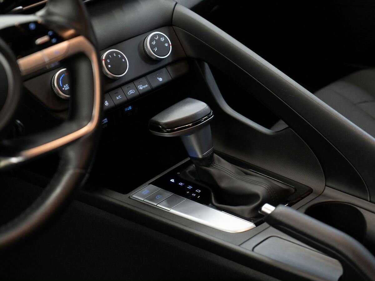 Hyundai Elantra 2021 года с пробегом. Фото: #14