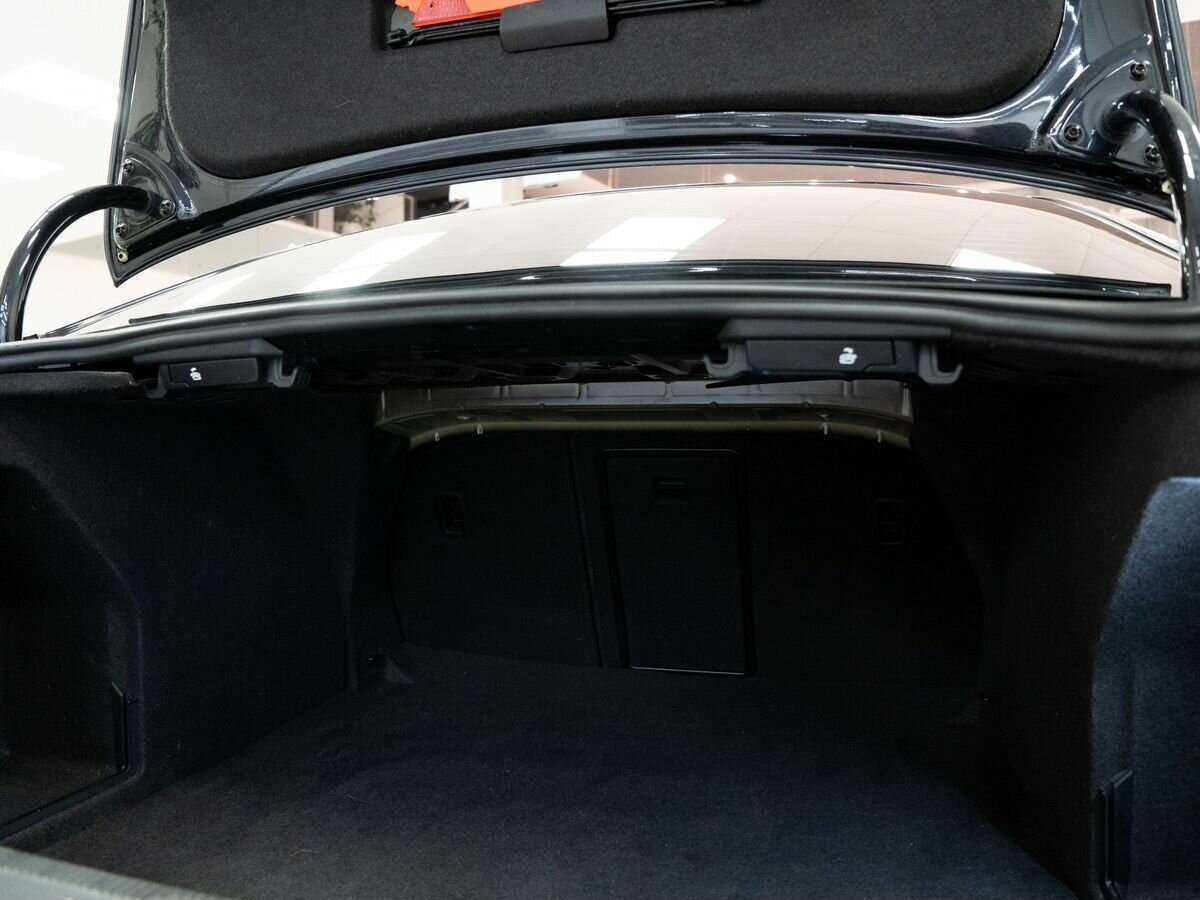 Volkswagen Passat 2013 года с пробегом. Фото: #9