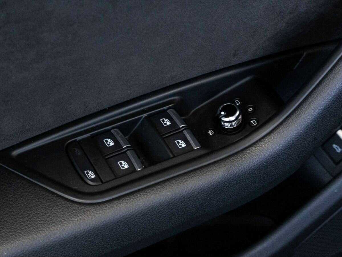 Audi A4 2018 года с пробегом. Фото: #16