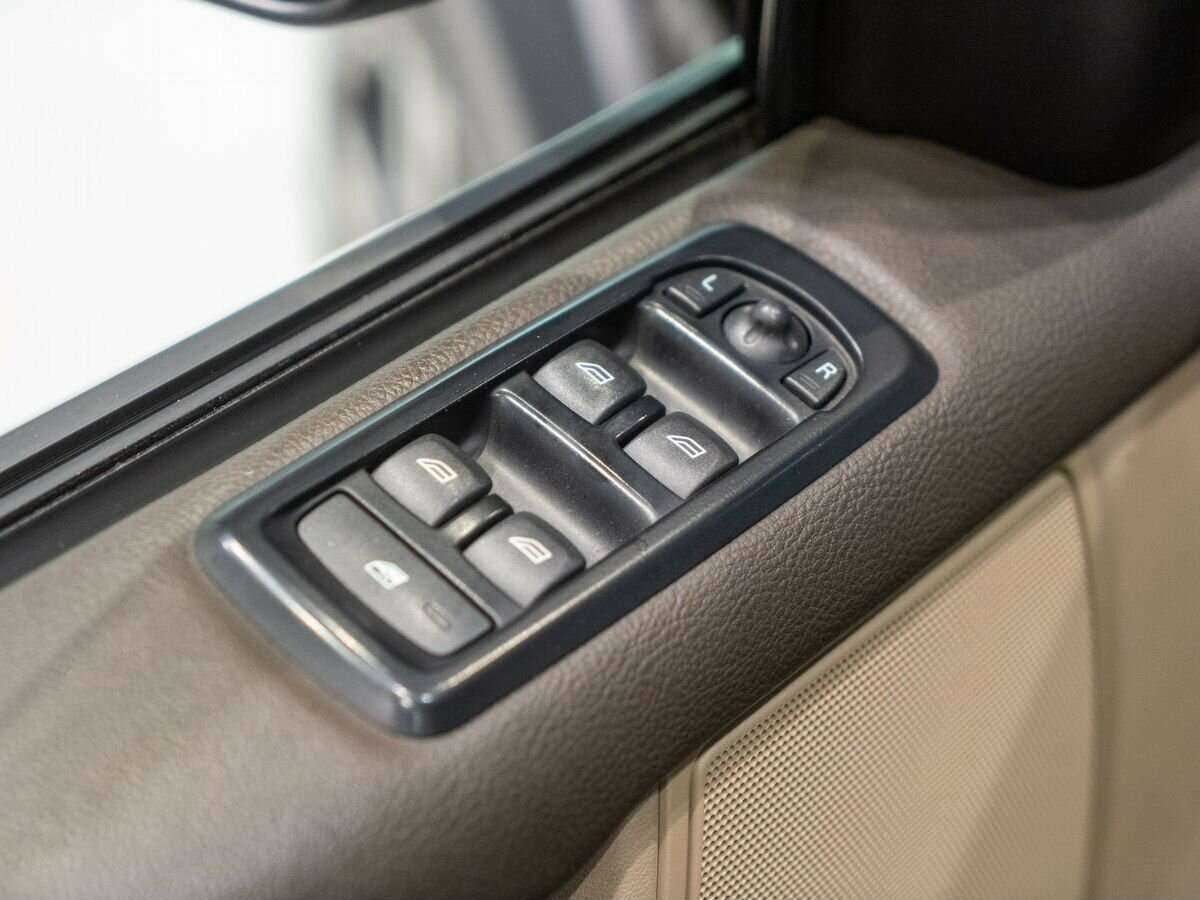 Land Rover Discovery 2012 года с пробегом. Фото: #13